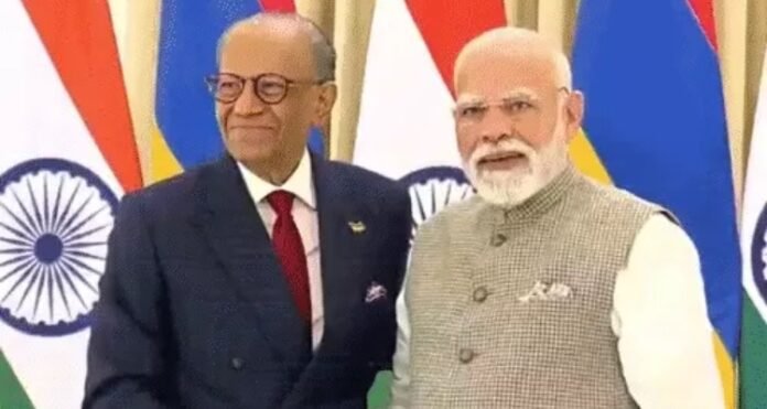 वाराणसी में भारत-मॉरिशस संयुक्त संवाद